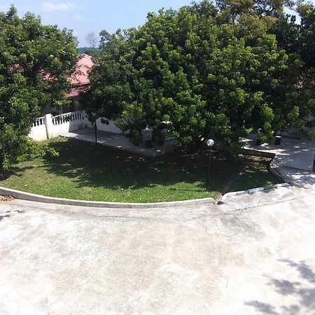 Seri Dusun Sepang Homestay & Event Space Екстериор снимка