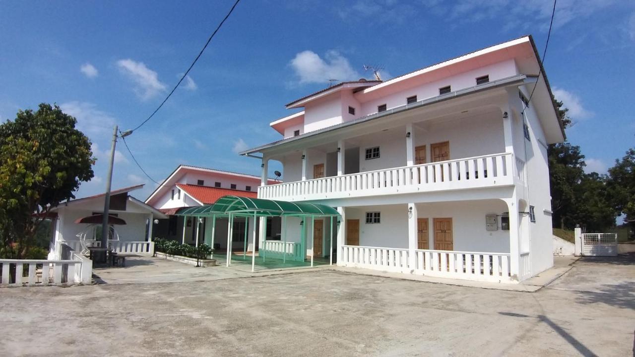 Seri Dusun Sepang Homestay & Event Space Екстериор снимка